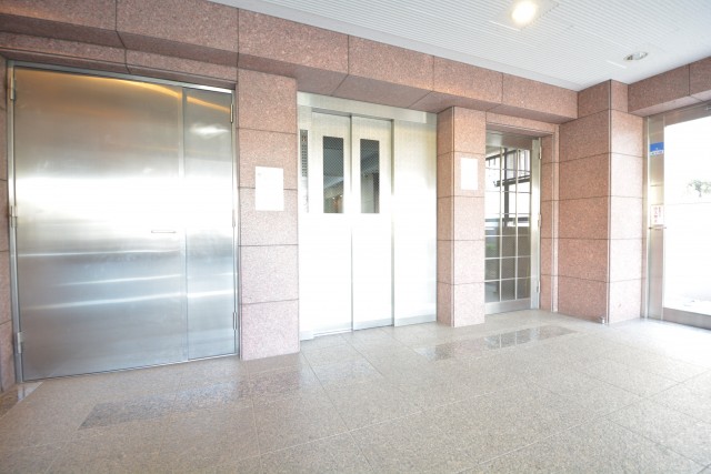 ライオンズマンション芦花公園　エントランス