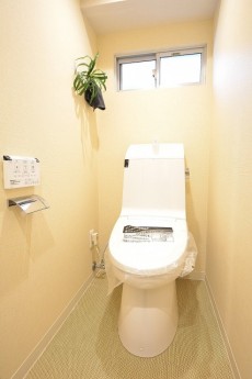 大富外苑コープ　ウォシュレット付きトイレ