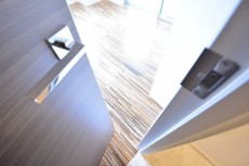 大富外苑コープ　洋室の扉