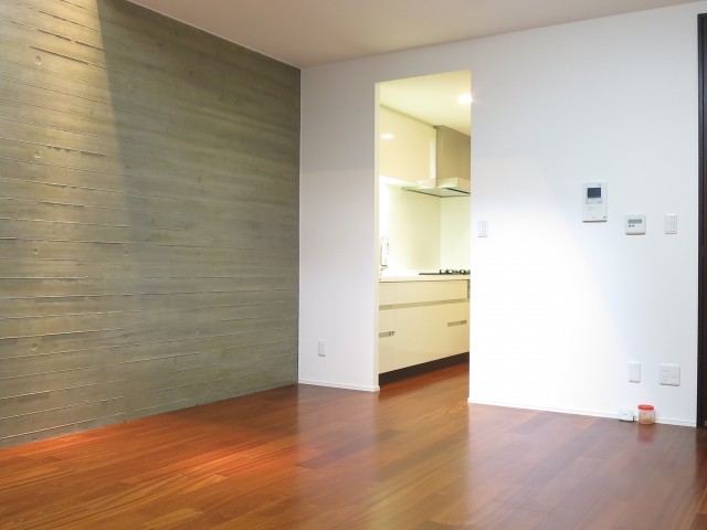 グラントレゾール広尾　リビングダイニング105