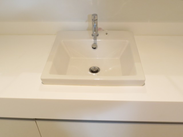 グラントレゾール広尾　洗面台105