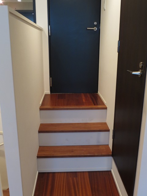 グラントレゾール広尾　ガレージ入口105