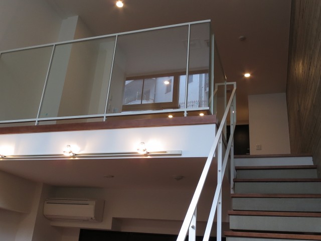 グラントレゾール広尾　ベッドルーム階段105
