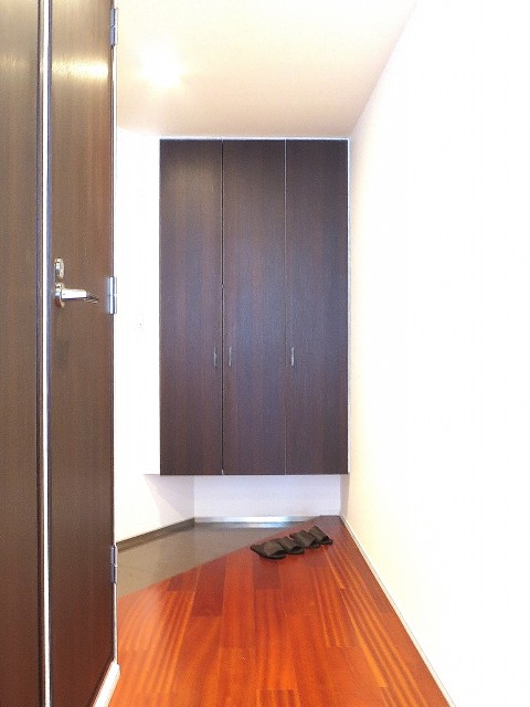 グラントレゾール広尾　玄関ホール