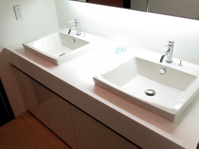 グラントレゾール広尾　洗面台