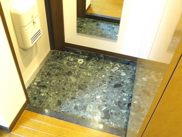 パークステージ茅場町　玄関