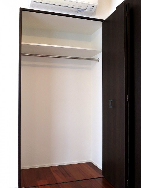 グラントレゾール広尾　ベッドルーム　クローゼット