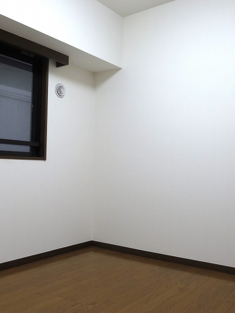 パークステージ茅場町　4帖のサービスルーム