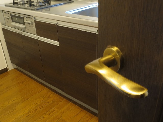 パークステージ茅場町　ダイニングキチンへ