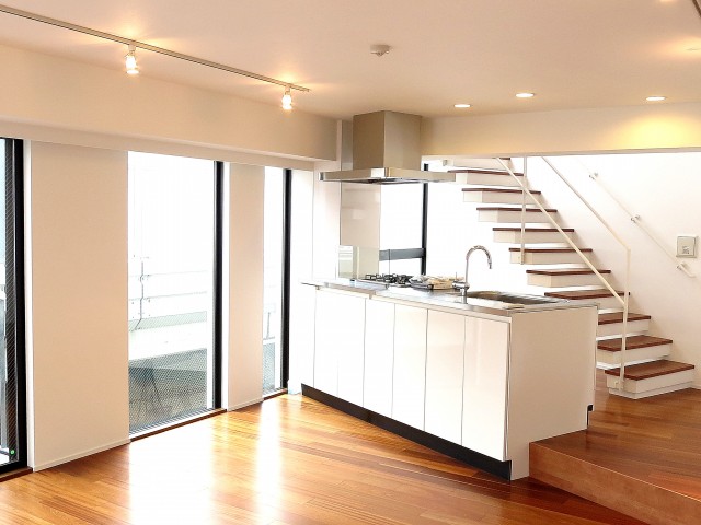 グラントレゾール広尾　リビングダイニングキッチン