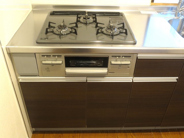 パークステージ茅場町　3口ガスコンロ