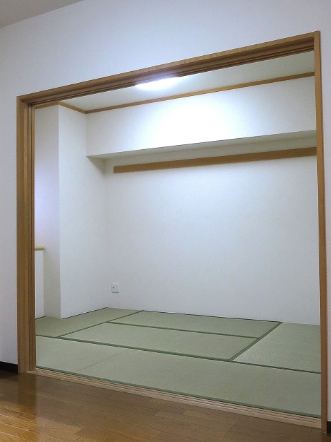 パークステージ茅場町　ダイニングから和室