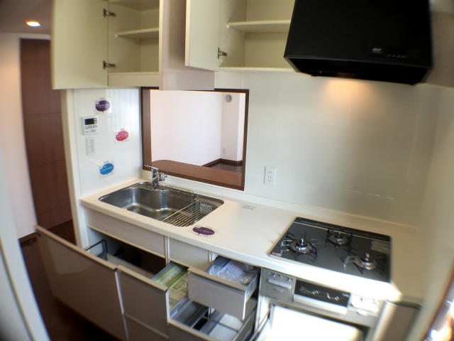 ゼファー明大前クローチェ　キッチン