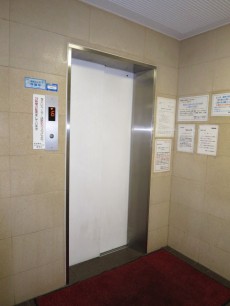 新宿御苑ダイカンプラザ　エレベーター