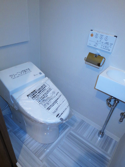 新宿御苑ダイカンプラザ　トイレ