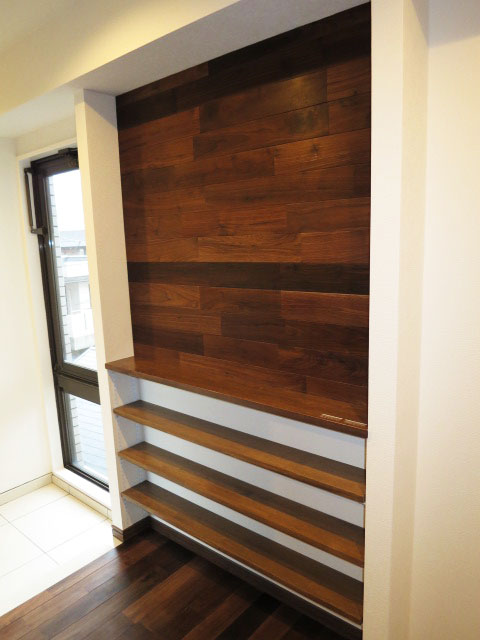 グレースプラザ若松町　玄関