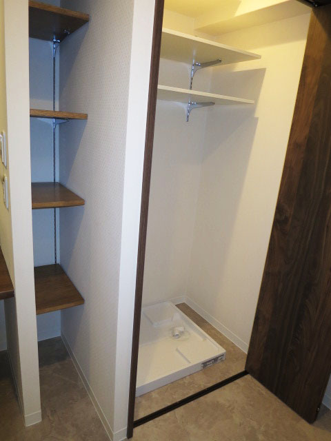 グレースプラザ若松町　洗面室