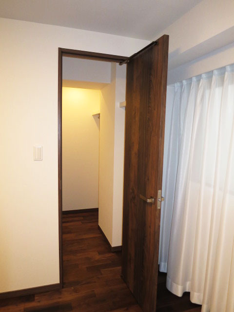 グレースプラザ若松町　ウォークインクローゼット