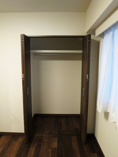 グレースプラザ若松町　洋室