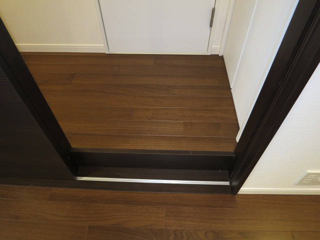 本郷七番館　廊下