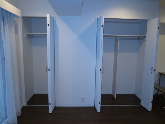 本郷七番館　リビングダイニング