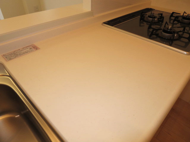 ヴェルビュ新中野　使い勝手良さそうなシステムキッチン