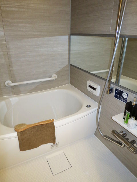 ゆったりできそうなバスルーム