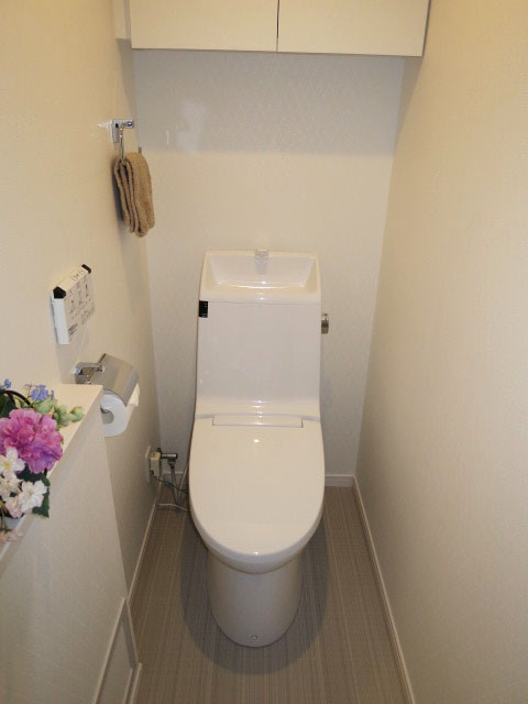 ウォシュレット付のトイレ