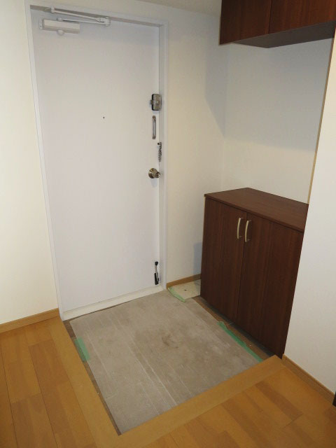 メゾンドール本郷　広々とした玄関