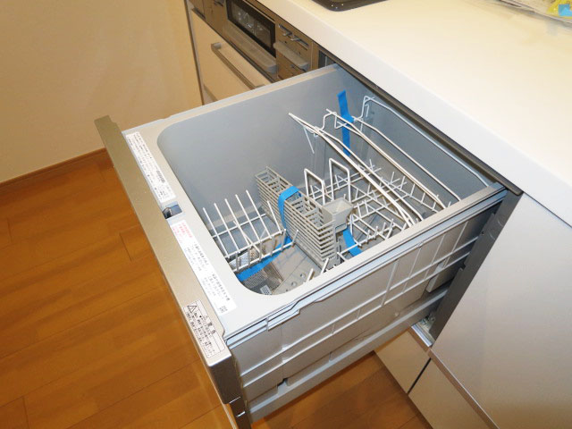 メゾンドール本郷　機能的なシステムキッチン