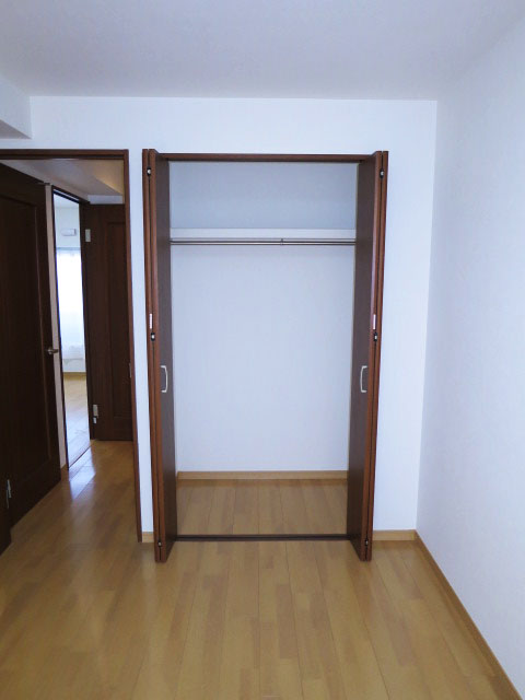 メゾンドール本郷　収納