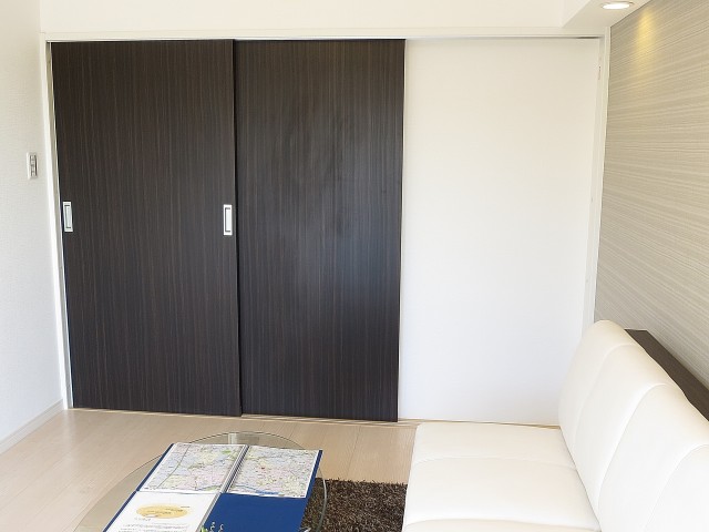 ウエスト経堂マンション　洋室1