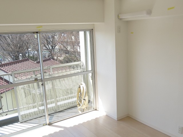 ウエスト経堂マンション　洋室2