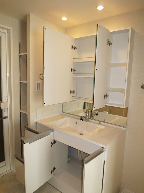 使い勝手良さそうな洗面化粧台