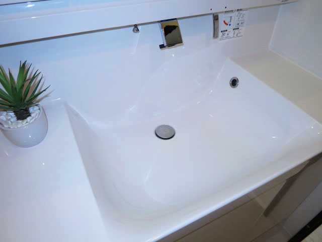 使い勝手良さそうな洗面化粧台