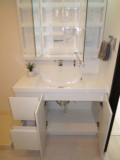 使い勝手良さそうな洗面化粧台