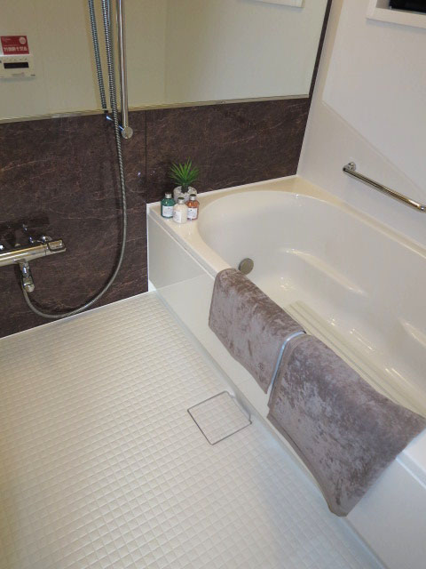 リラックスできそうなバスルーム