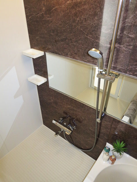 リラックスできそうなバスルーム