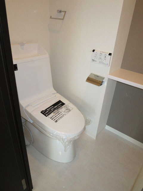 ウォシュレット付のトイレ