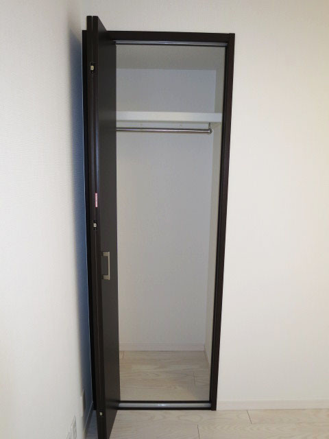 約5.4帖の洋室　収納