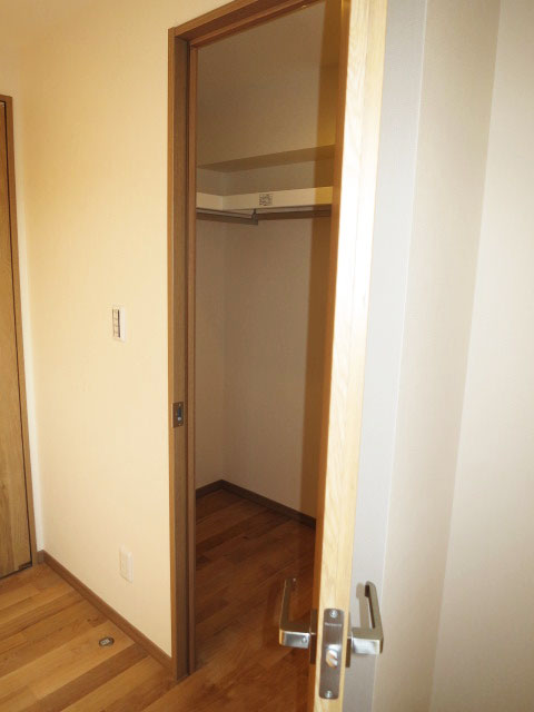 約6.1帖の洋室　ウォークインクローゼット