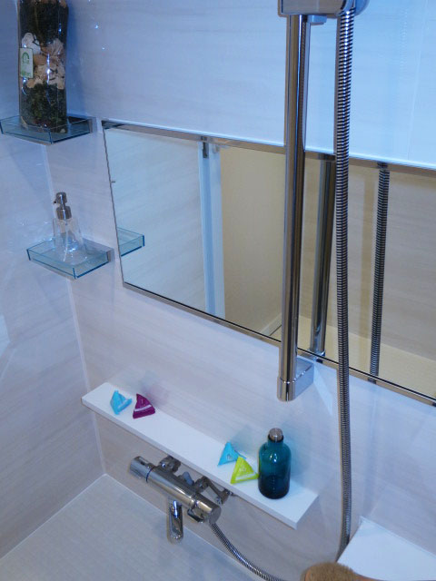 アイタウン・レピア　ラグジュアリーな雰囲気のバスルーム