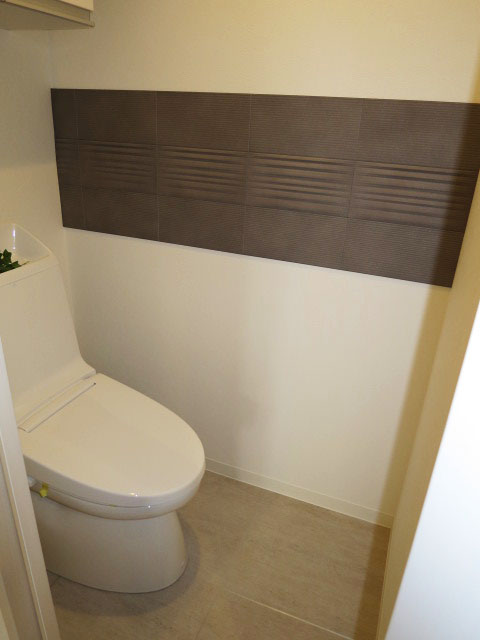 アイタウン・レピア　ウォシュレット付のトイレ