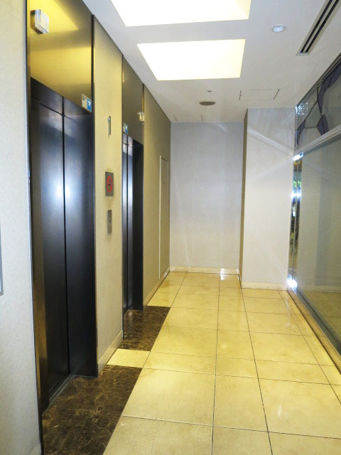 アイタウン・レピア　エレベーター