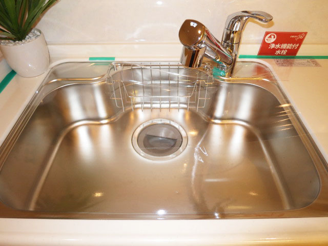 ニックハイム中目黒　機能的なシステムキッチン