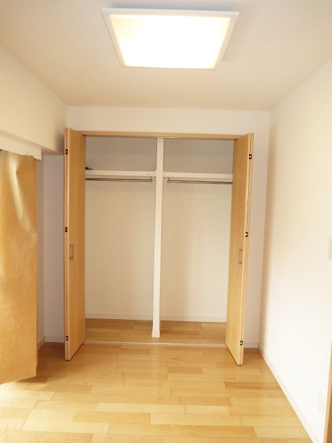 ニックハイム中目黒　約5.2帖の洋室　クローゼット