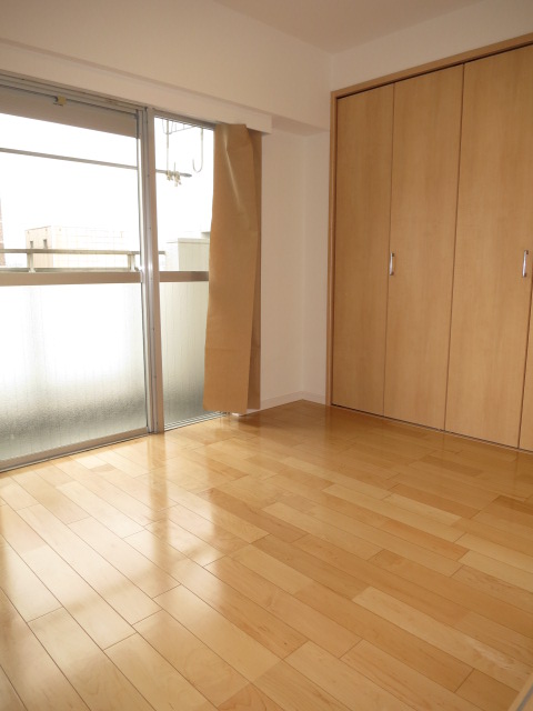 ニックハイム中目黒　約5.2帖の洋室