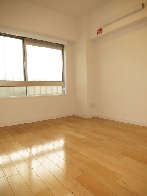 ニックハイム中目黒　約5.2帖の洋室