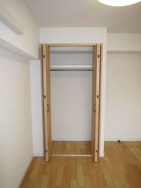 ニックハイム中目黒　約5.2帖の洋室　クローゼット