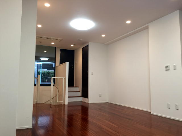 グラントレゾール広尾　リビングダイニングキッチン